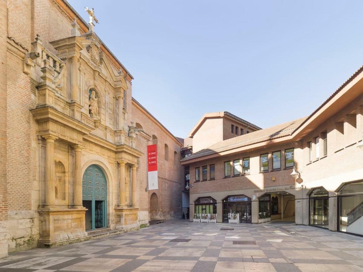 Claustro Las Francesas Siglo XV Valladolid Luaran gambar